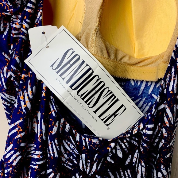 SandCastle Swimsuit 14 Metallic Abstract NEW Resort Cruise - Picture 5 of 8